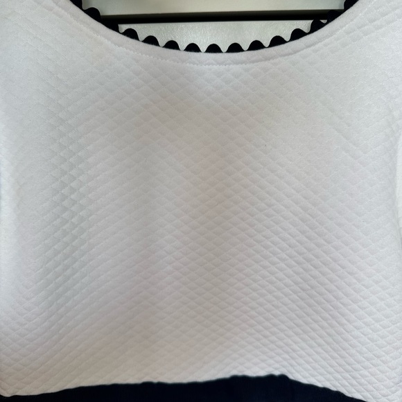 SOLD QUILTED PUFF SLEEVE JACQUARD DRESS - Picture 4 of 5